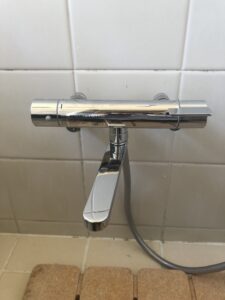 お風呂場のシャワー水栓交換