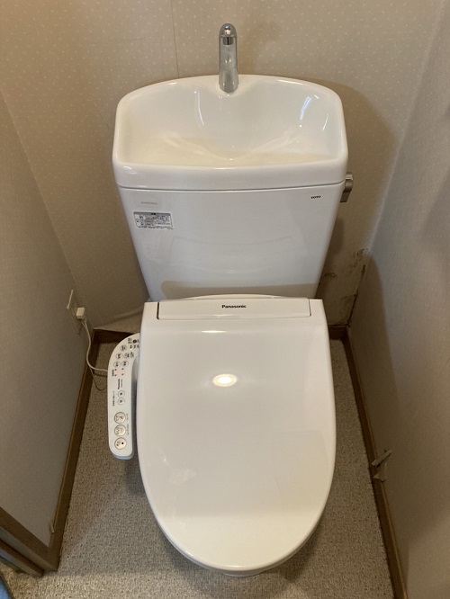 Read more about the article 20年前のトイレは交換がオススメ。<br>水道代・電気代が大幅削減できます！